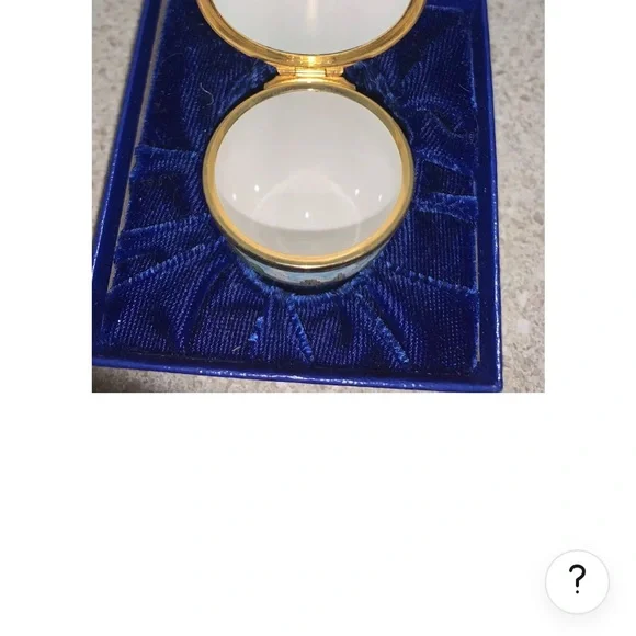 Beautiful Easter egg 1980 new inbox 2 inches and size Halcyon enamel egg